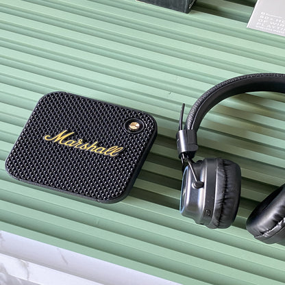 Marsh Signature Combo: Major IV Headphones + Portable Bluetooth Speaker