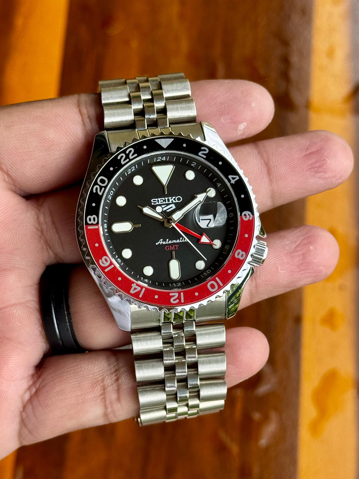Seiko 5 GMT QUARTZ